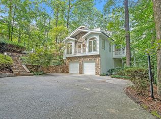 220 Cameron Glen Ct, Sandy Springs, GA