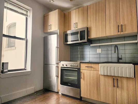 Rented by RELEASE NY | media 2