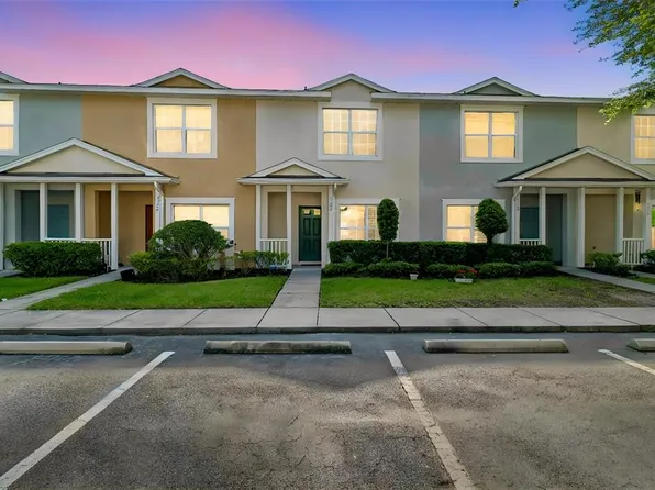3566 High Hampton Cir, Tampa, FL 33610
