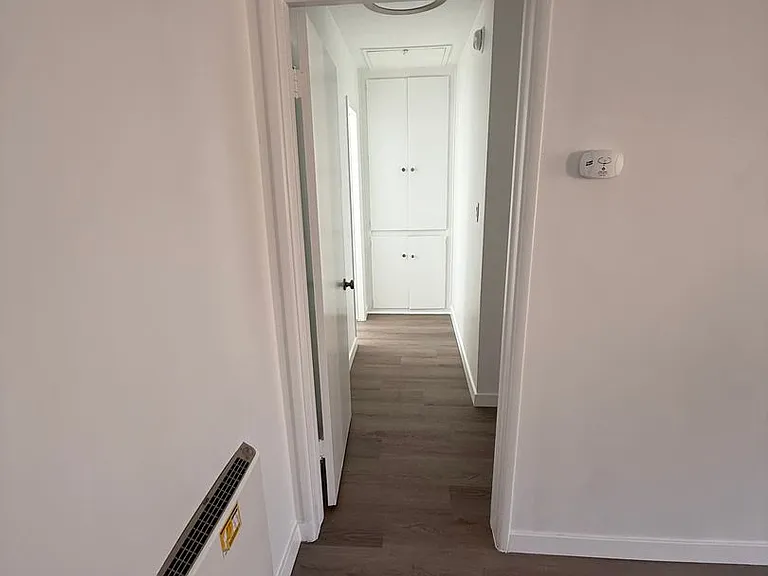Canoga Variel Apartments- Canoga Park, CA — Photo 25