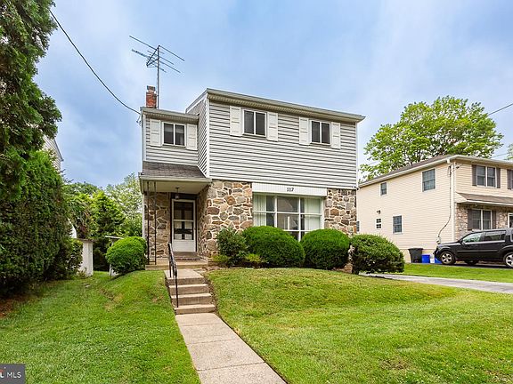 2nd image of 117 Foster Ave