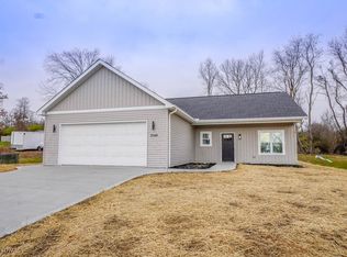 5149 Francesca St NE, Louisville, OH 44641