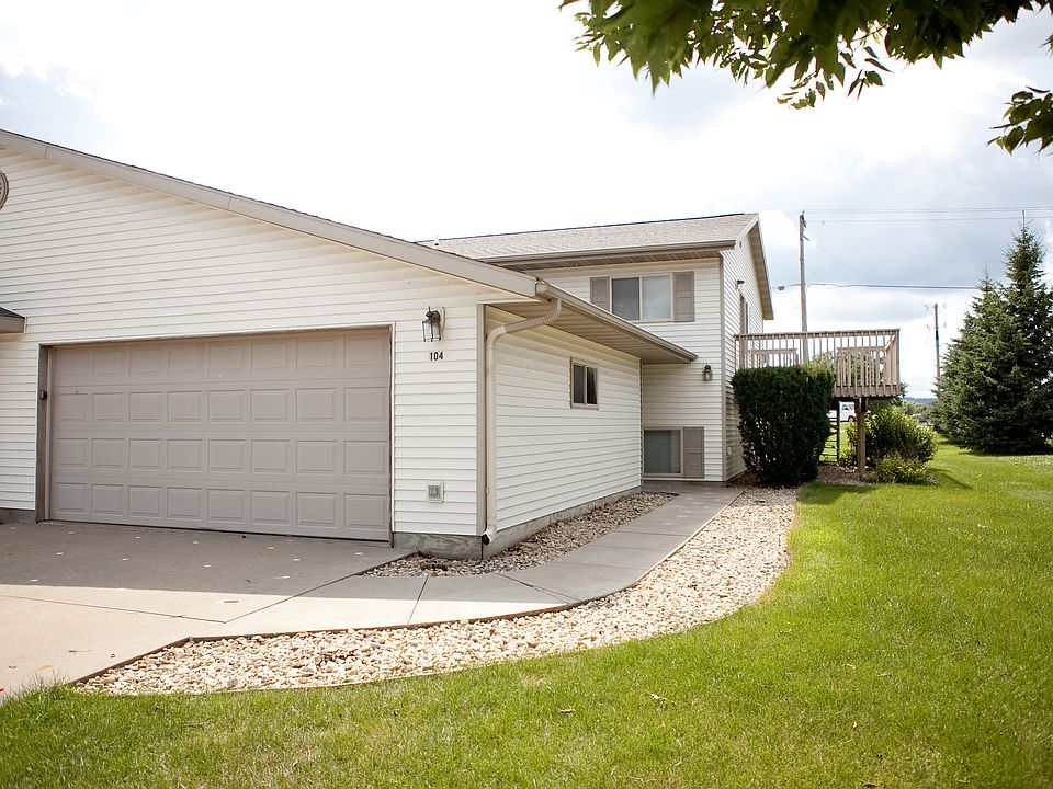 1st image of 104 Jennifer Ln