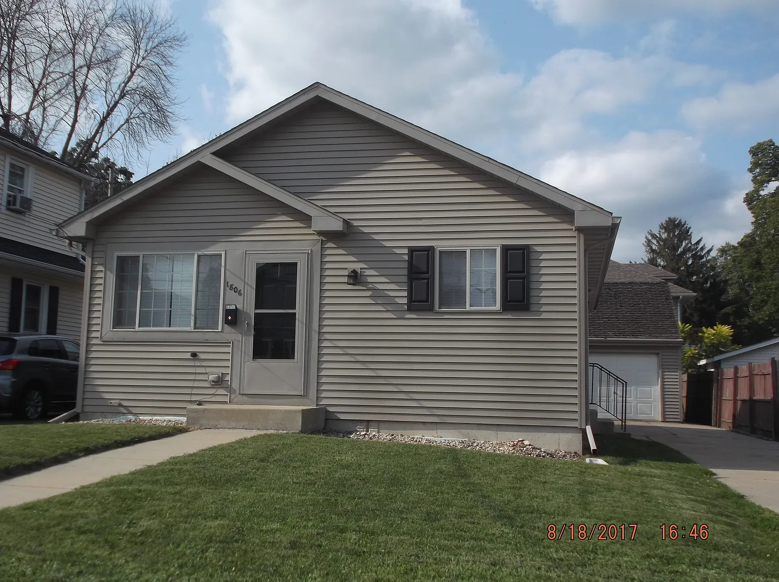 1806 45th St photo 1