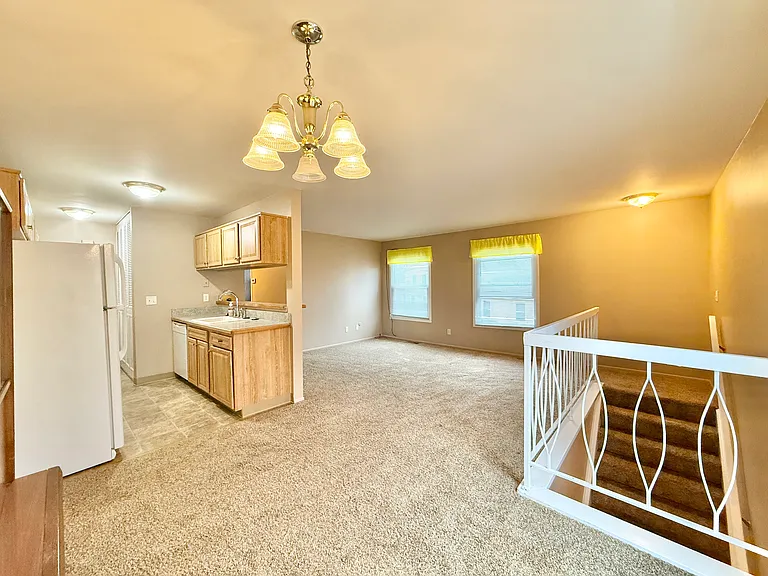 1416 Hobnail Ct — Photo 4
