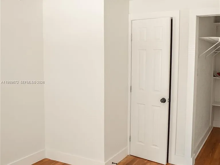 707 N J St — Photo 11