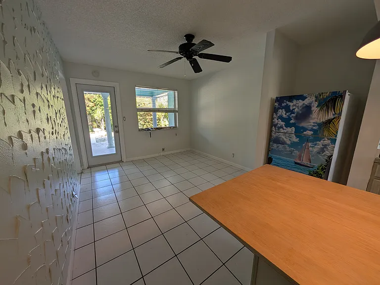123 SW 19th Ave #A — Photo 13
