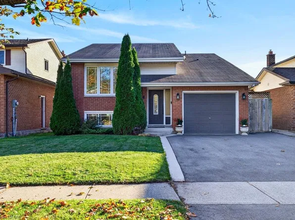 4 Vance Cres, Hamilton, ON L8B 0B8