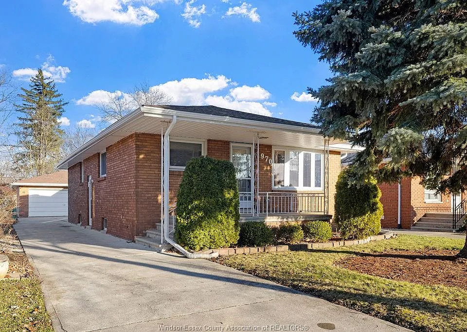 1970 Ferndale Ave