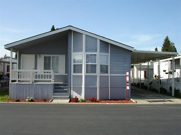 1st image of 470 Summerland Dr #470