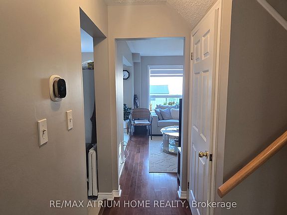 5th image of 431 Drew St