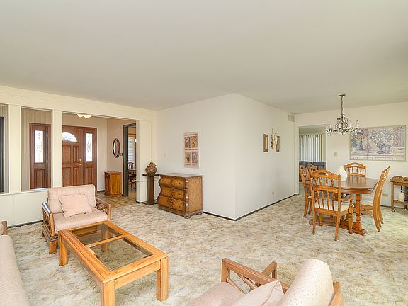 5th image of 206 Freeport Dr