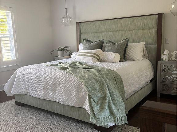 5th image of 4523 Lauder Ln #4B