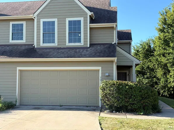 301 Hillside Dr, Baldwin City, KS 66006
