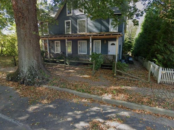 105 Chesterfield Ave FLOOR 1