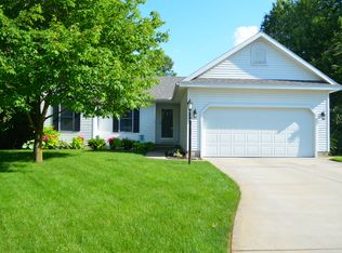 1021 Hidden Meadow Ln, Middlebury, IN 46540
