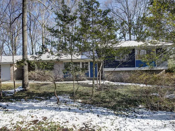 8319 Still Spring Ct, Bethesda, MD 20817