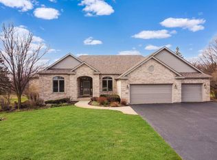 3307 Partridge Ct, Spring Grove, IL 60081