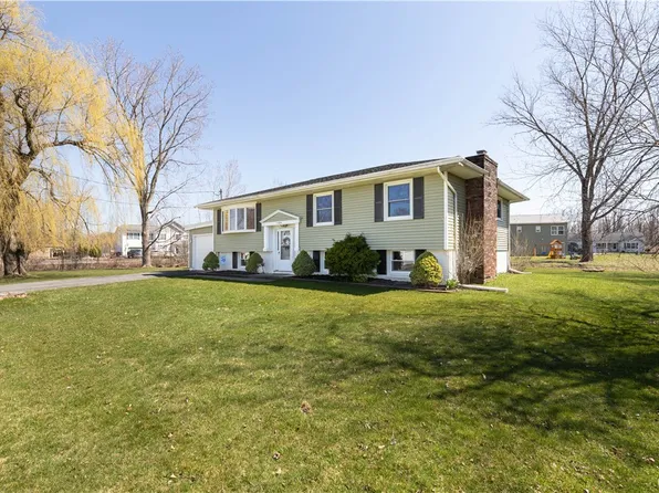 7884 Beaver Ln, Bridgeport, NY 13030
