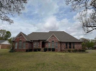 25 Wildwood Dr, Cabot, AR 72023