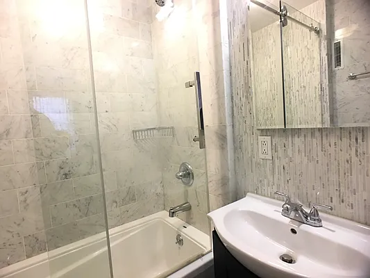 Rented by Oxford Property Group | media 5