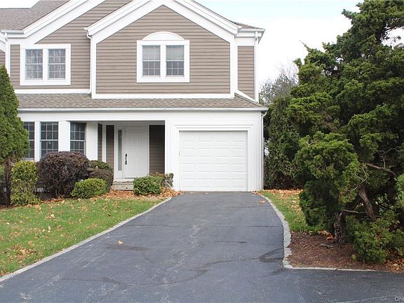 2nd image of 25 Jared Dr