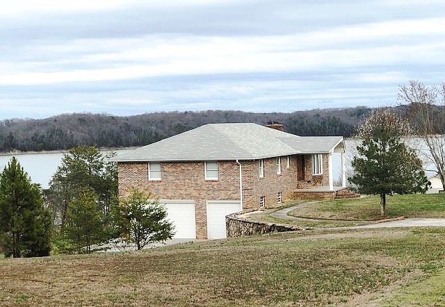 1st image of 2112 White Oak Trl