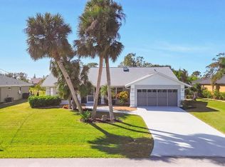 156 Bunker Rd, Rotonda West, FL 33947