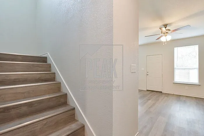 1806 Bessie St — Photo 8