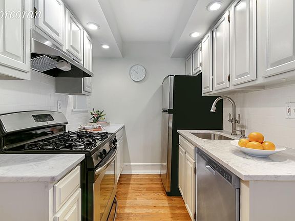 2nd image of 708 8th Ave APT 4R