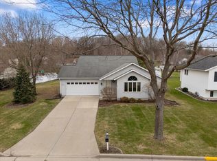 221 Dentaria Dr, Cottage Grove, WI 53527