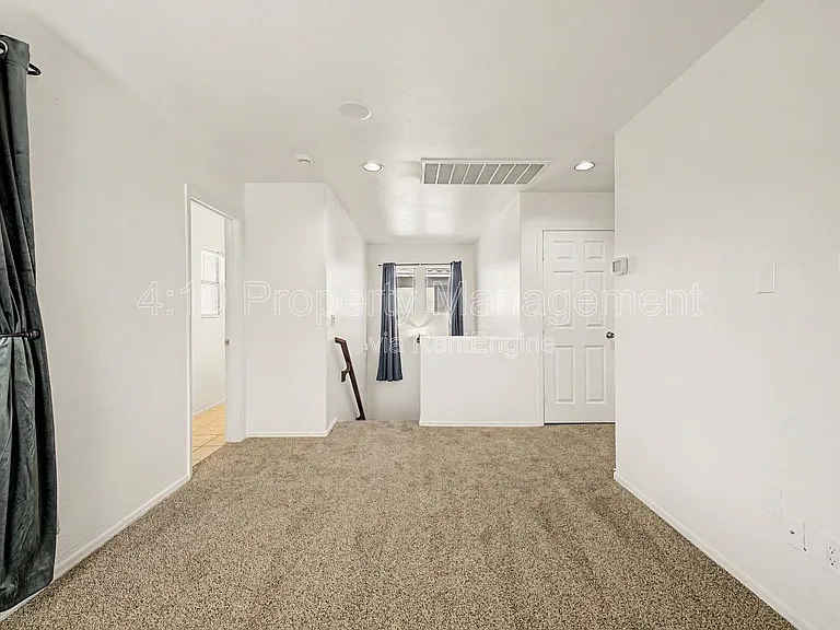 6355 W Sophie Ln — Photo 19