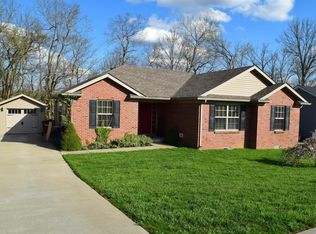 98 Sycamore Dr, Taylorsville, KY 40071