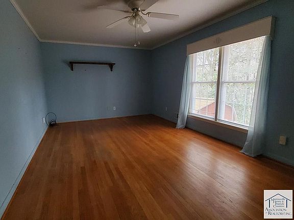 2nd image of 112 Farmington Ct