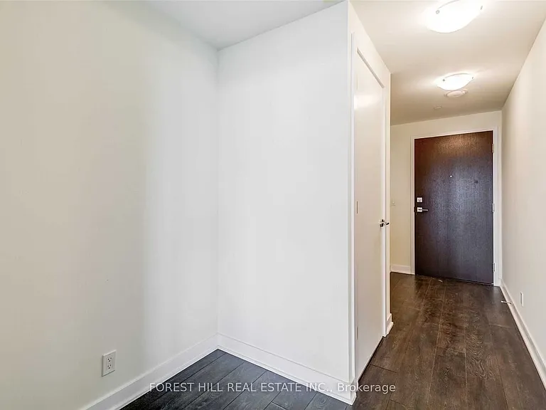 2221 Yonge St #5301 — Photo 6
