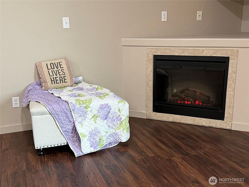 4th image of 32305 I Street
