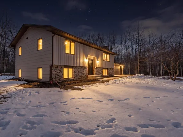 37098 Woodland Dr, Cohasset, MN 55721