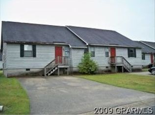 204 Wyndham Cir #B, Greenville, NC 27858