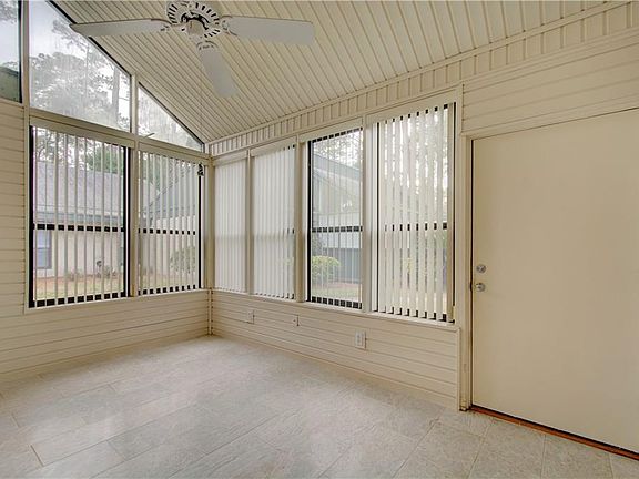 4th image of 721 Deer Run Villas