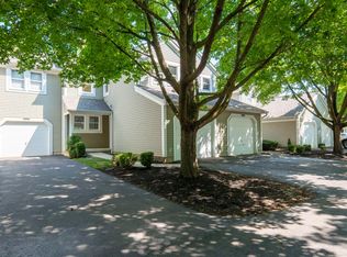 3878 Oakbridge Ln, Dublin, OH 43016