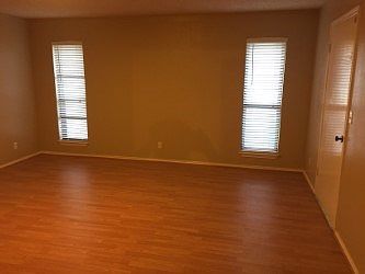 5th image of 2618 Noel Ave