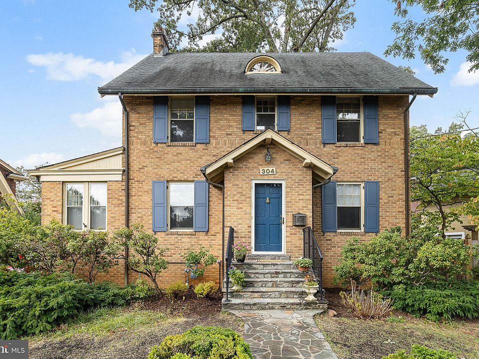 1st image of 304 Fontaine St