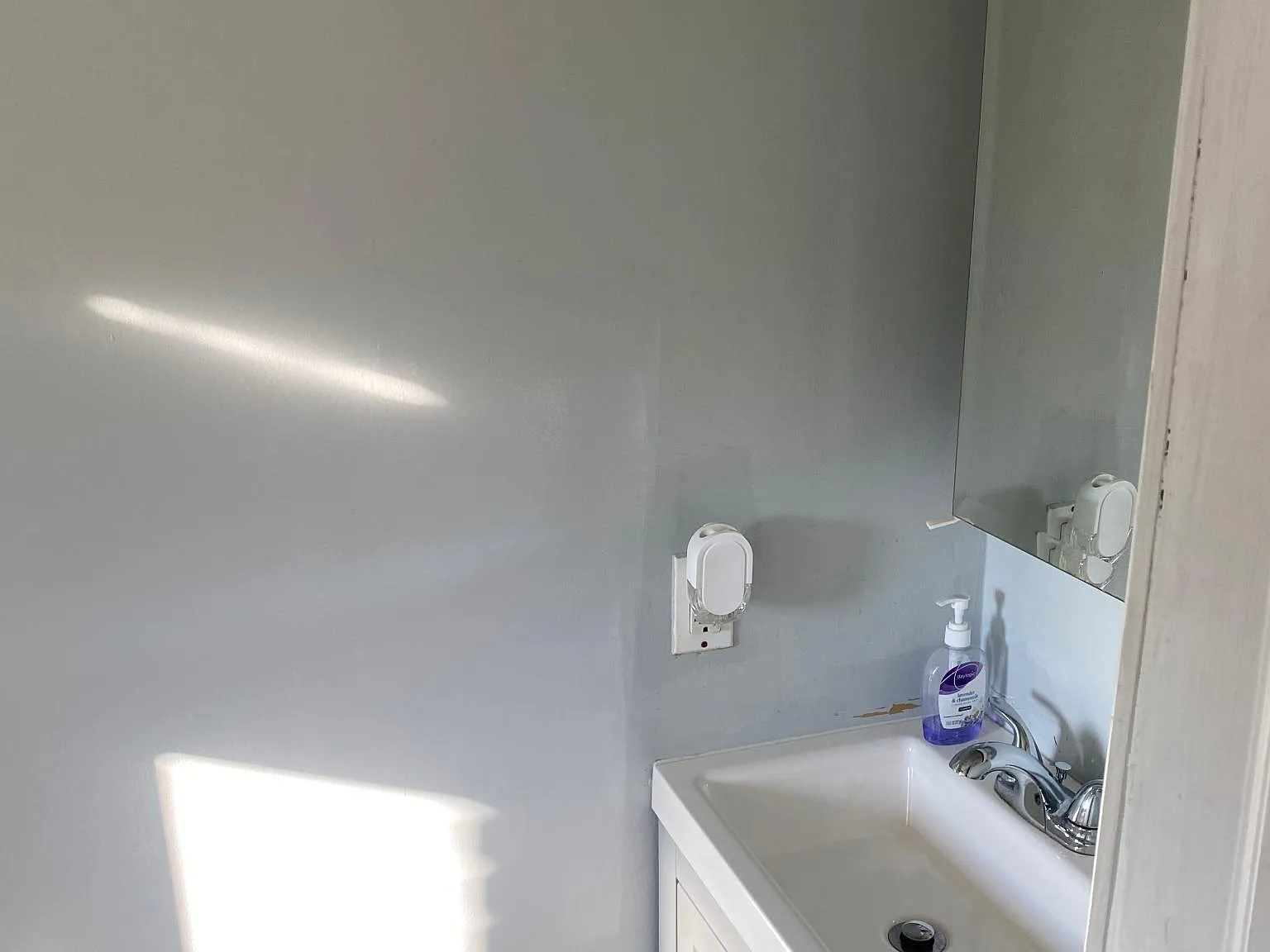 2 bed, 640 sqft, $1,650 — Photo 3