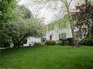 16 W Meetinghouse Rd, New Milford, CT 06776
