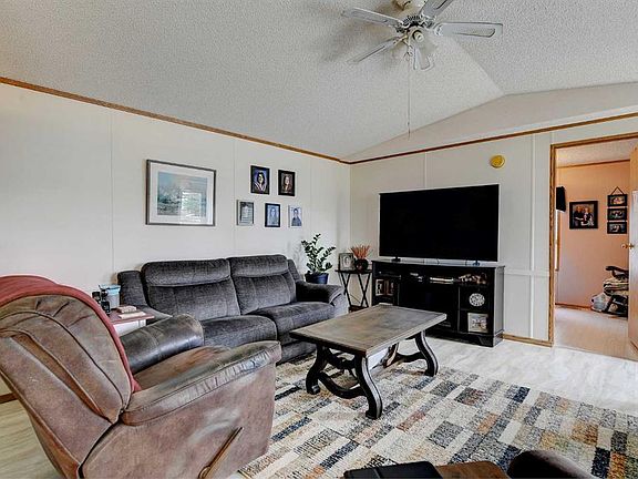 4th image of 10301 99th Ave
