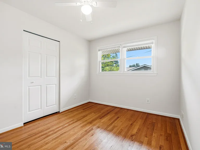 11840 Enid Dr — Photo 15