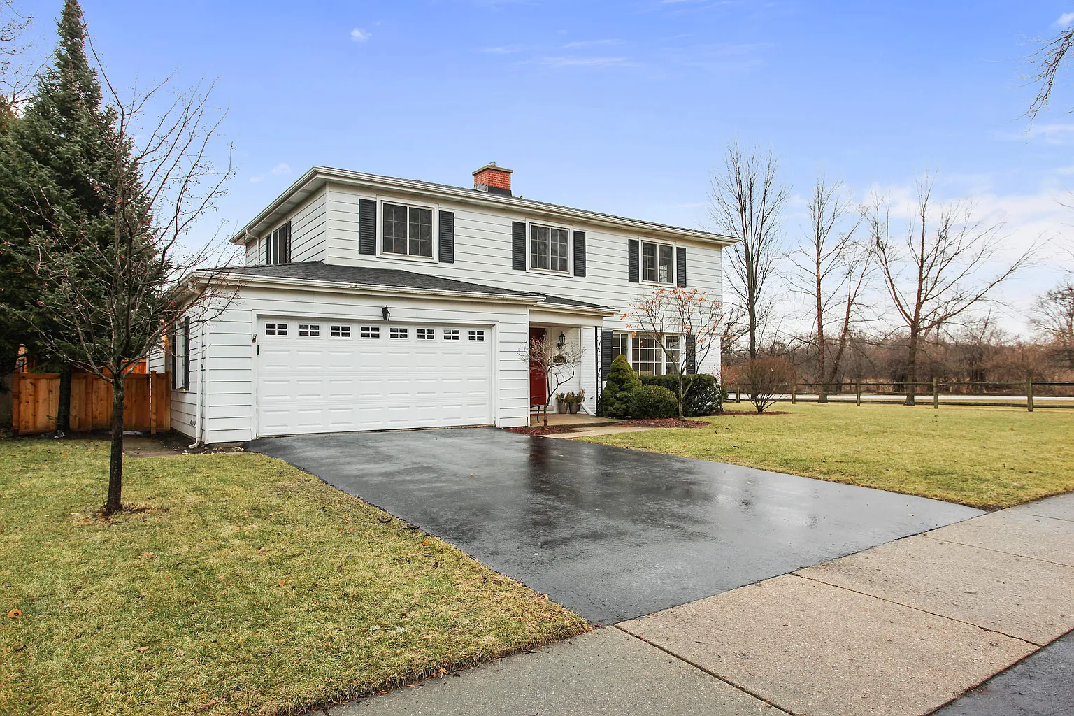 105 Avon Ave photo 1