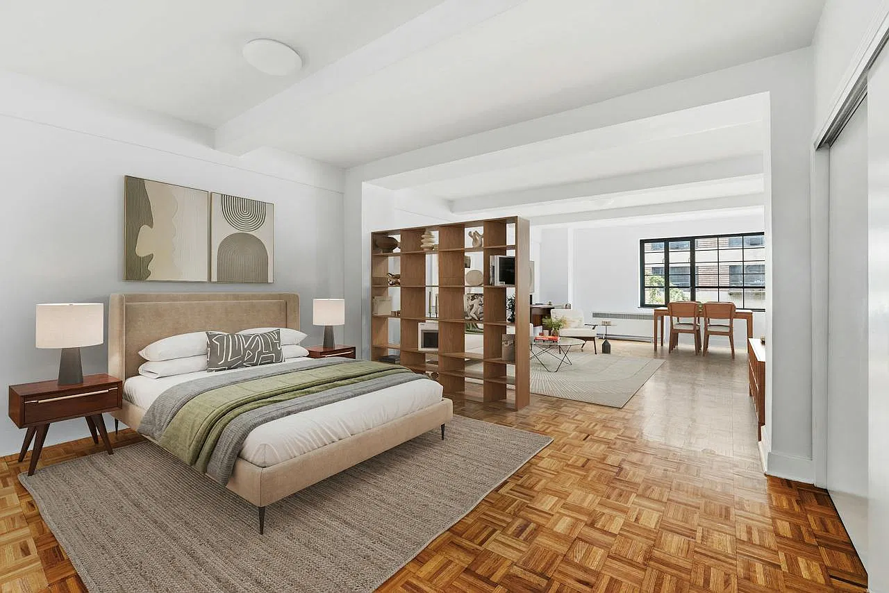 310 East 44th Street — Photo 2