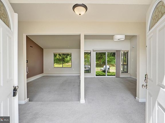 4th image of 15591 Peach Walker Dr