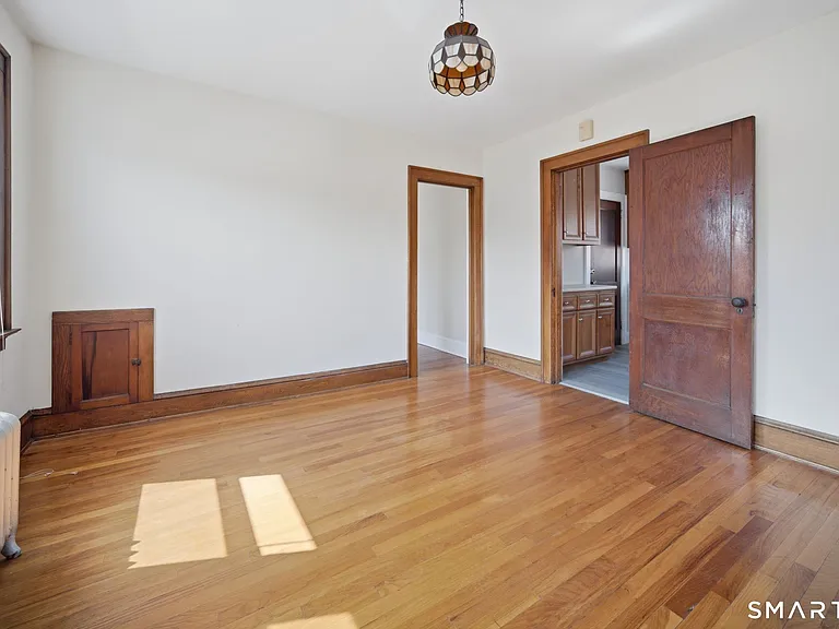 99 Thomas St — Photo 3